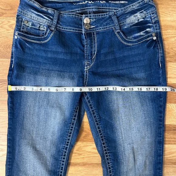 WallFlower Women Luscious Curvy Bootcut Mid-Rise Insta Stretch Juniors Jeans 11 - Picture 13 of 14